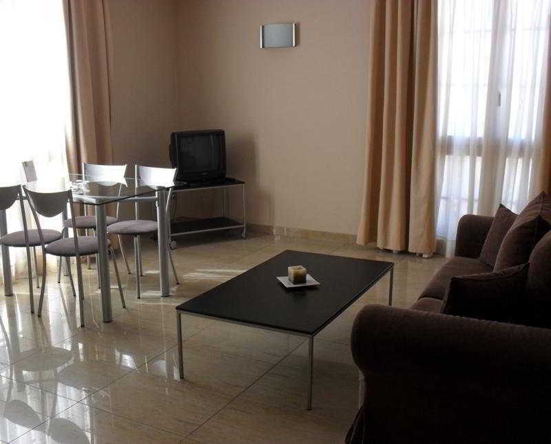 Apartaments Bt Vent De Garbi Емпуріабрава Екстер'єр фото