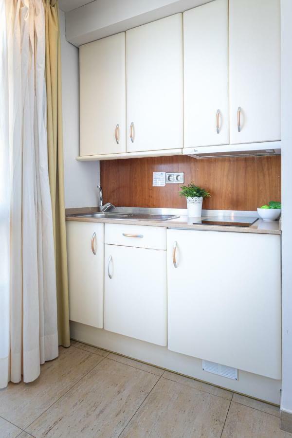 Apartaments Bt Vent De Garbi Емпуріабрава Екстер'єр фото