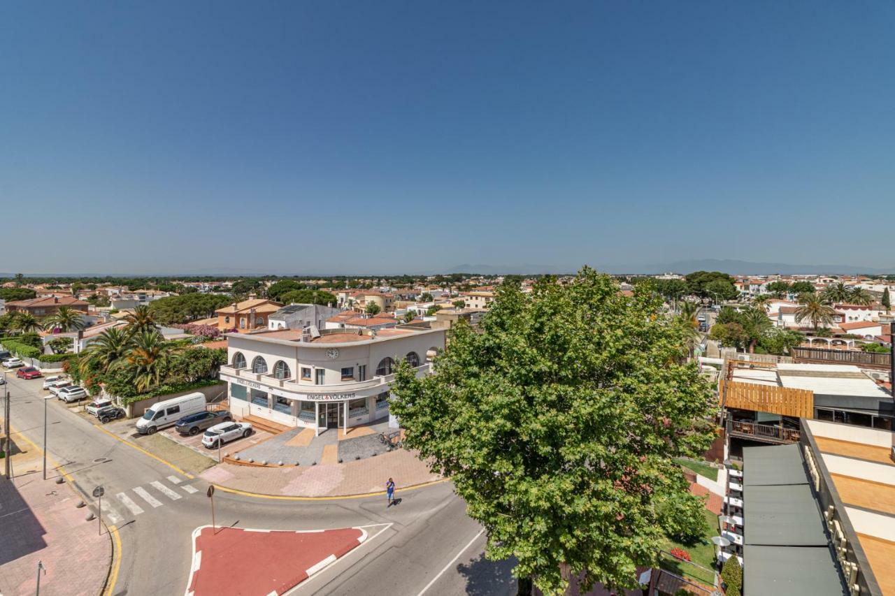 Apartaments Bt Vent De Garbi Емпуріабрава Екстер'єр фото